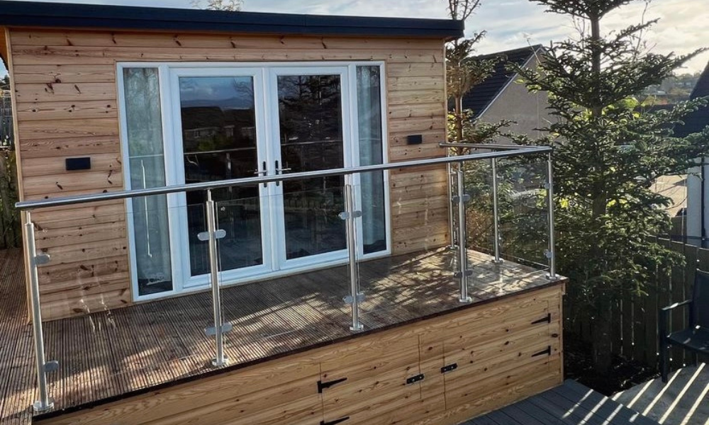 How To Incorporate Glass Balustrades Into Your Outdoor Living Space